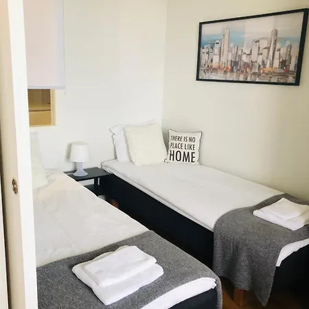 Center At The Bus Station With Balcony And Sauna Apartman *