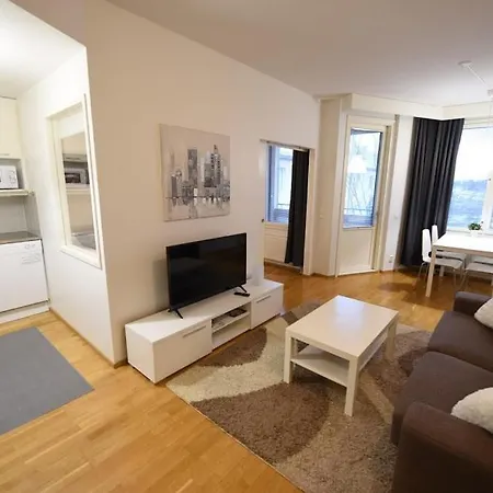 Center At The Bus Station With Balcony And Sauna Apartman